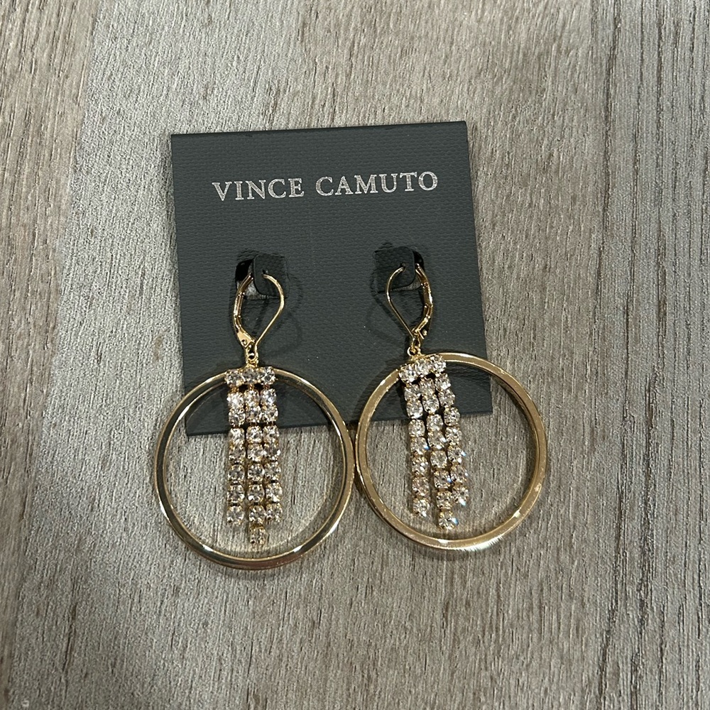 Vince Camuto gold dangly earrings